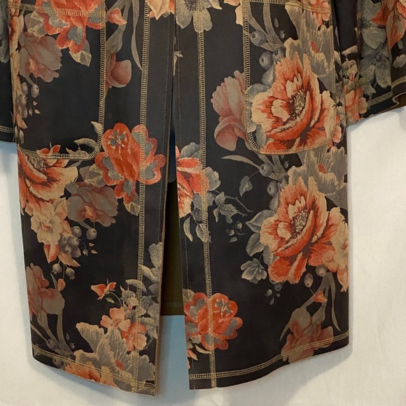 Chic Floral Open Front Jacket - Picture 5 of 13